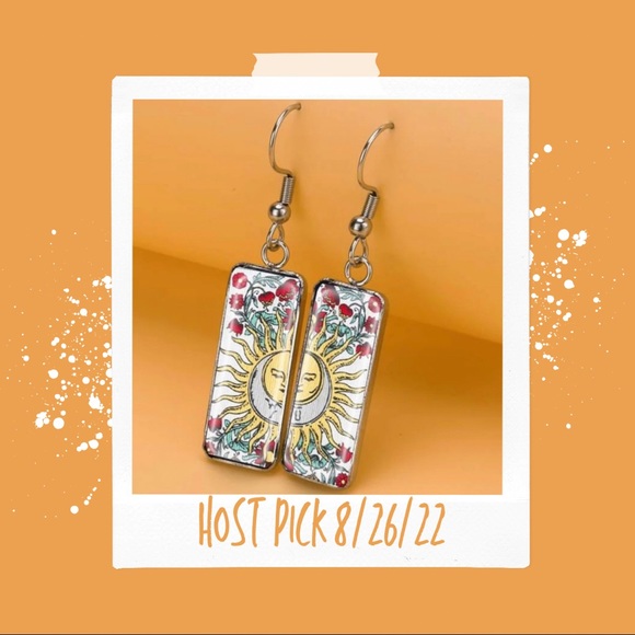 Jewelry - ⭕️ BOGO FREE⭕️ The Sun tarot card earrings / NWOT